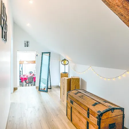 Edouard - 4 Etoiles, Spacieux Avec Sauna Et Exterieur Le Mesnil-sur-Oger