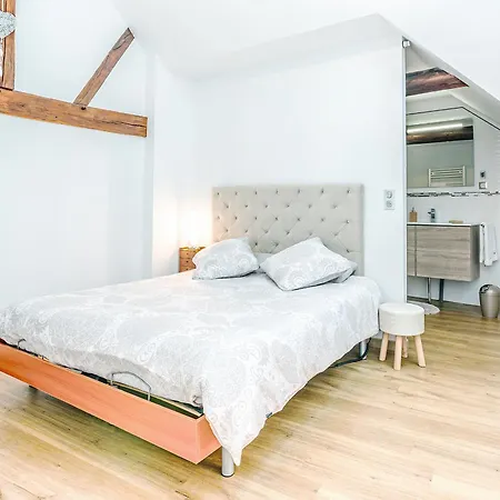 Luxe, Spacieux Avec Sauna Et Exterieur