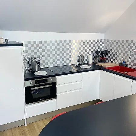 Edouard - 4 Etoiles, Spacieux Avec Sauna Et Exterieur *