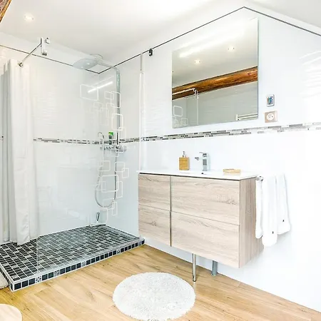 Edouard - 4 Etoiles, Spacieux Avec Sauna Et Exterieur *