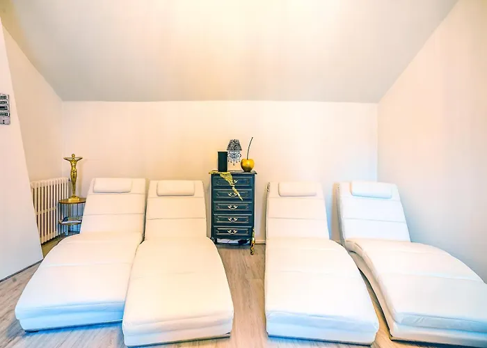 Edouard - 4 Etoiles, Spacieux Avec Sauna Et Exterieur Le Mesnil-sur-Oger